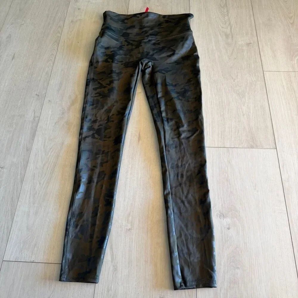 Spanx Green and Black Faux Leather Camo Leggings size M